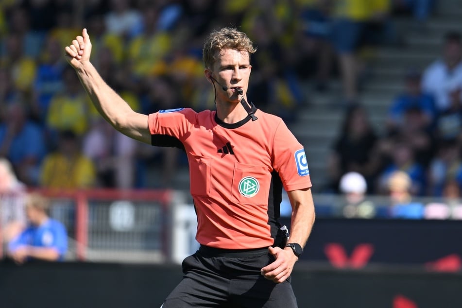 Jarno Wienefeld (27) leitete die Partie heute.