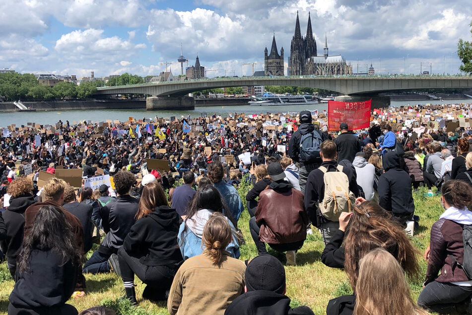 Tausende Teilnehmer versammelten sich bei dem Rassismus-Protest in Köln.