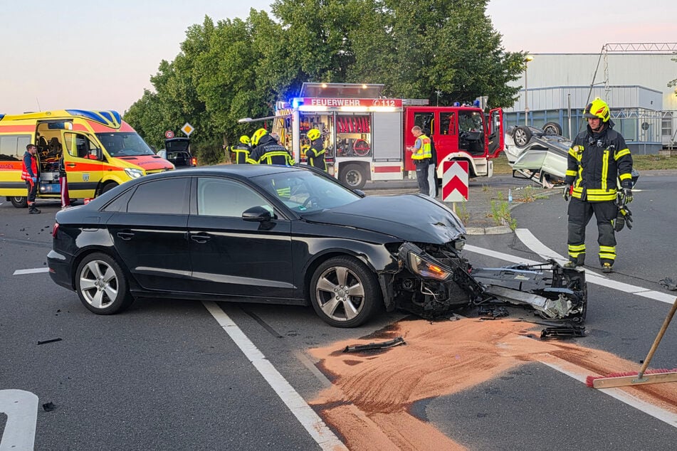 Zwei Personen wurden durch den Crash verletzt.