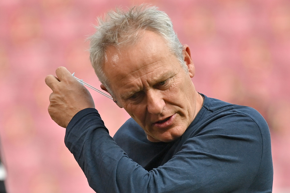 Ehrlich, aufrichtig und echt. Christian Streich (56) gilt als wahre Ikone in der Bundesliga. Auch, weil er schonungslos ehrlich ist in seinen Bewertungen - diesmal auch sich selbst gegenüber.