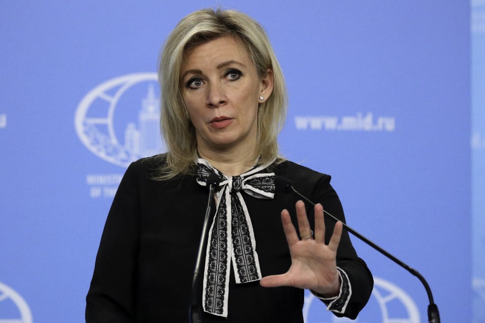 Marija Sacharowa (47), Sprecherin des russischen Außenministeriums, behauptete einmal mehr, dass westliche Regierungen hinter dem Vorfall steckten.