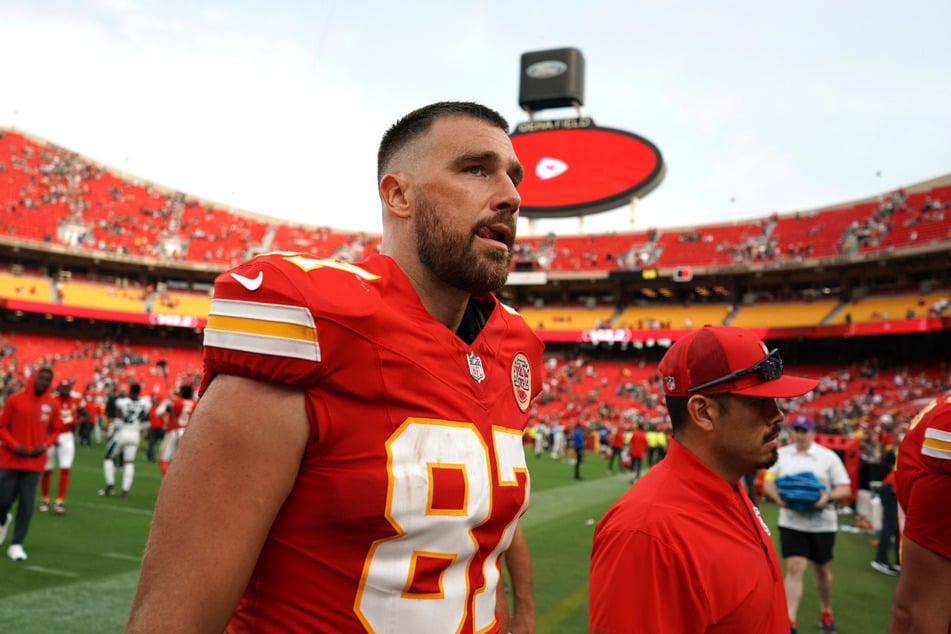 Im Traum hatte Bills Ex-Freund den Körper von Football-Spieler Travis Kelce (36).