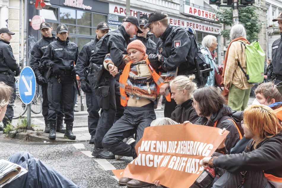 Die "Letzte Generation" machte vor allem durch ihre Blockaden, meist mit Kleber, von sich reden.