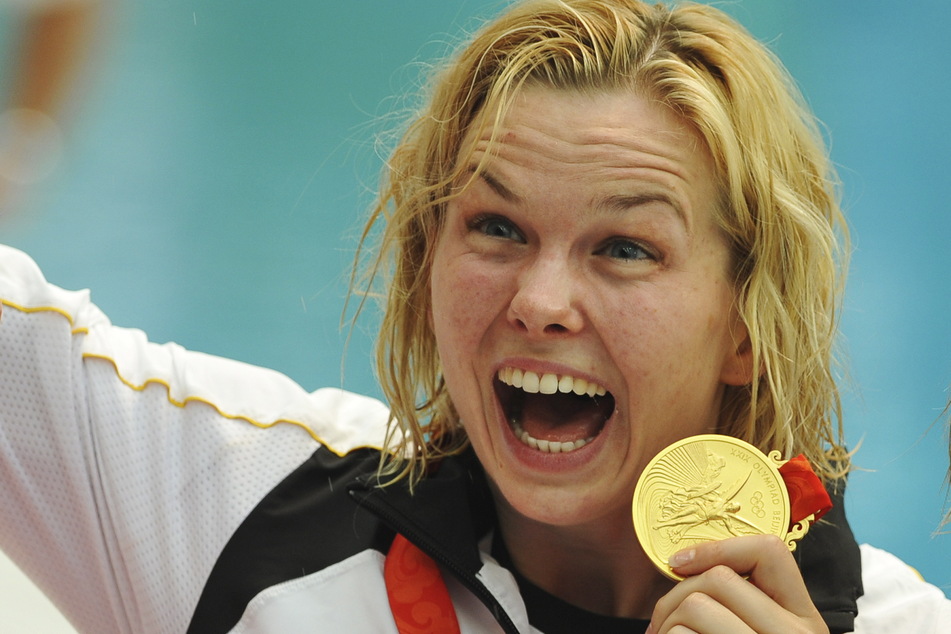 Schwimm-Olympiasiegerin Britta Steffen (38) ist eine von vielen Sportlern, sie sich für Flüchtlinge einsetzen. (Archivbild)