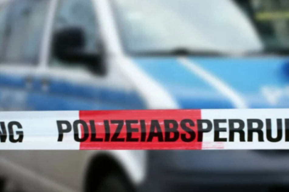 In Grimma rief ein Döner-Imbiss-Besitzer die Polizei, nachdem er von drei Unbekannten überfallen und verletzten worden war. (Symbolbild)