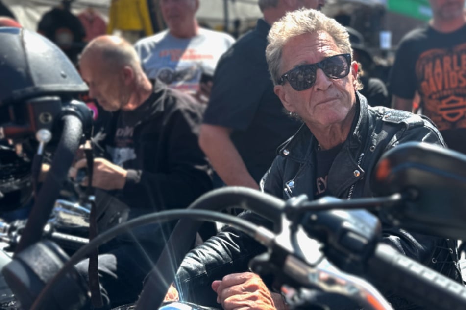 Hamburg Veranstaltungen: Harley Days 2025: Peter Maffay outet sich als Hamburg-Fan und führt Parade an