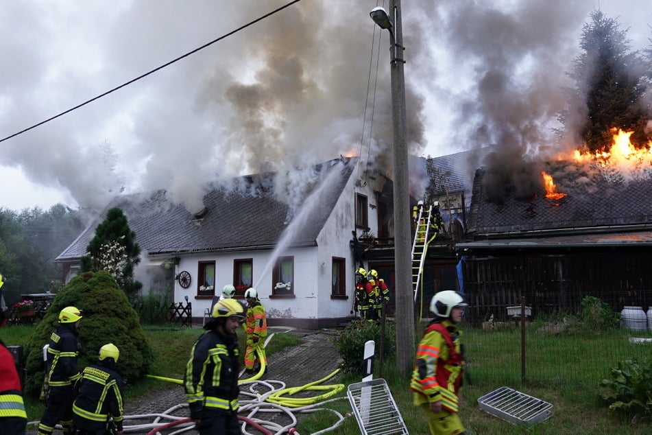 Gegen sechs Uhr morgens brach in einem Wohnhaus ein Feuer aus.