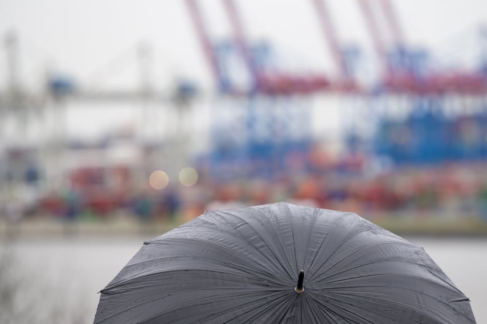Tschüss, Sommer! Regen und Gewitter ziehen über den Norden