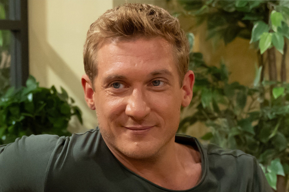 Vincent Ritter (gespielt von Martin Walde, 36) kümmert sich um die Tiere in Bichlheim.