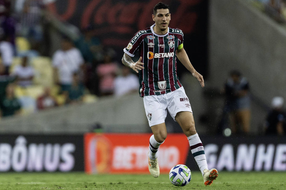 Bei Fluminense ist Nino (26) Abwehrchef und Kapitän. Kürzlich gab er sein Debüt in der brasilianischen Nationalmannschaft.