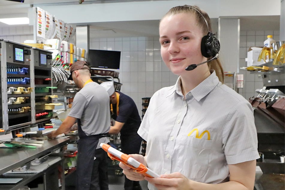 Als Restaurant-Mitarbeiter (m/w/d) erwarten Dich spannende Benefits.