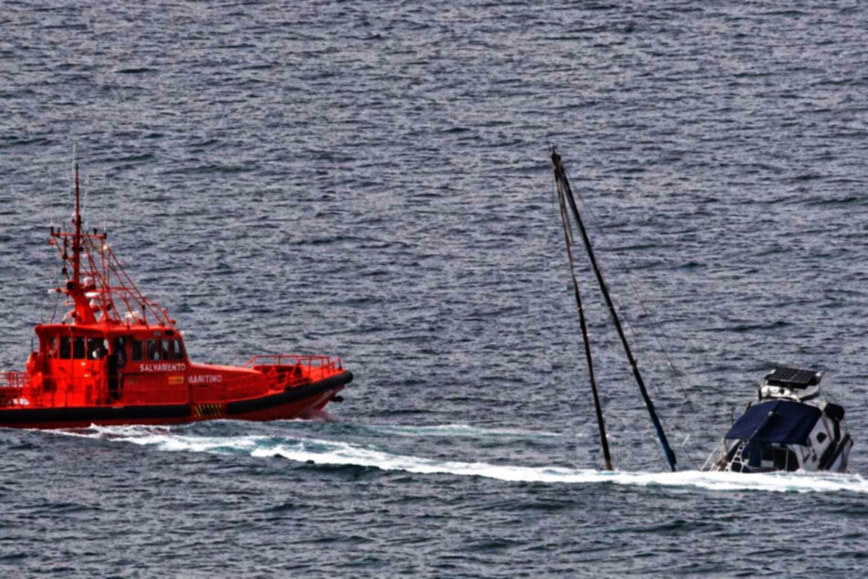 Ende Juli wurden vor der Küste Spaniens vier Schiffe an einem Tag angegriffen, eines konnte nicht gerettet werden und sank.