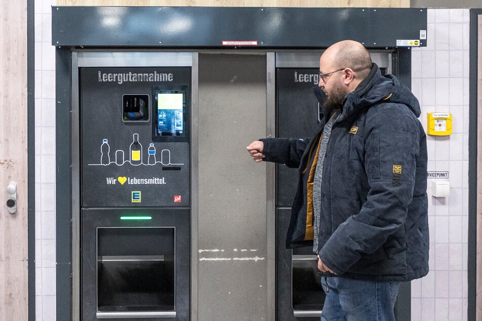 Wo der Chef steht, Reinhard Griephan (39), stand die Spendensäule.