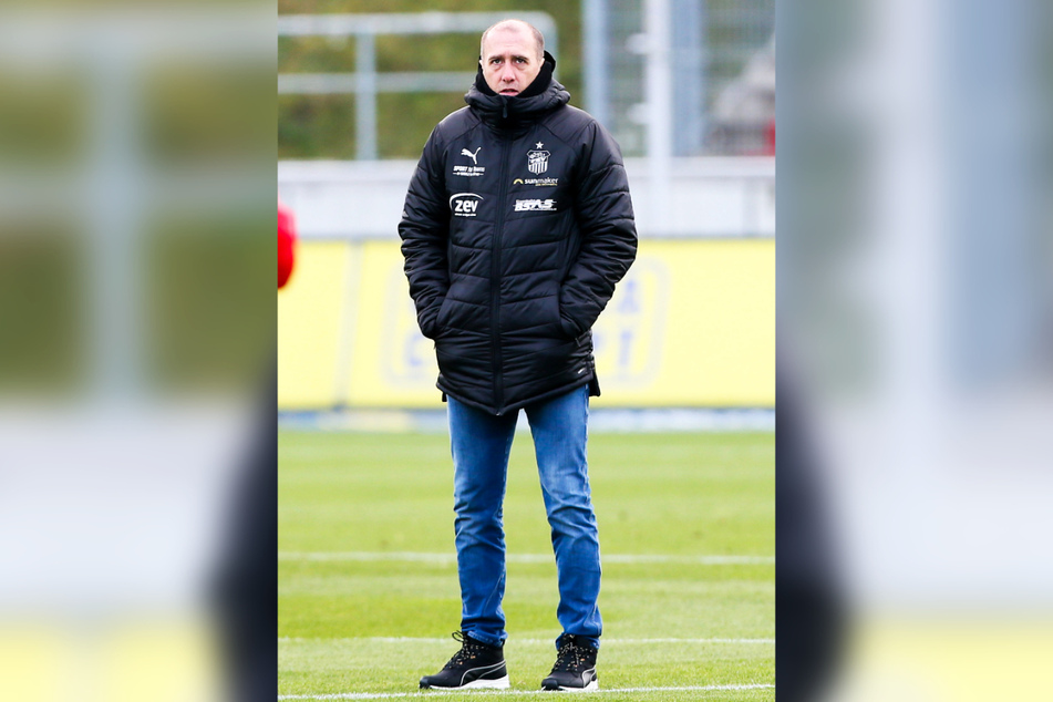 Nur drei Trainer sind länger im Amt als er: FSV-Coach Joe Enochs (49).