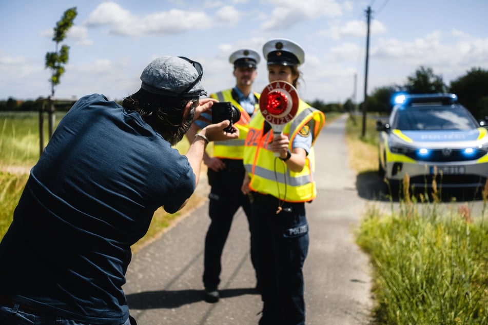 Bei der Polizei-Nachwuchskampagne "Verdächtig gute Jobs" standen sowohl vor als auch hinter der Kamera nur Polizisten und Beschäftigte der Landespolizei.