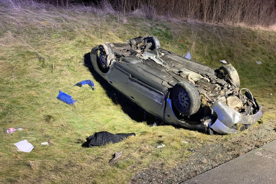 Unfall A9: Zwei Tote nach Unfall auf A9: Audi überschlägt sich mehrfach