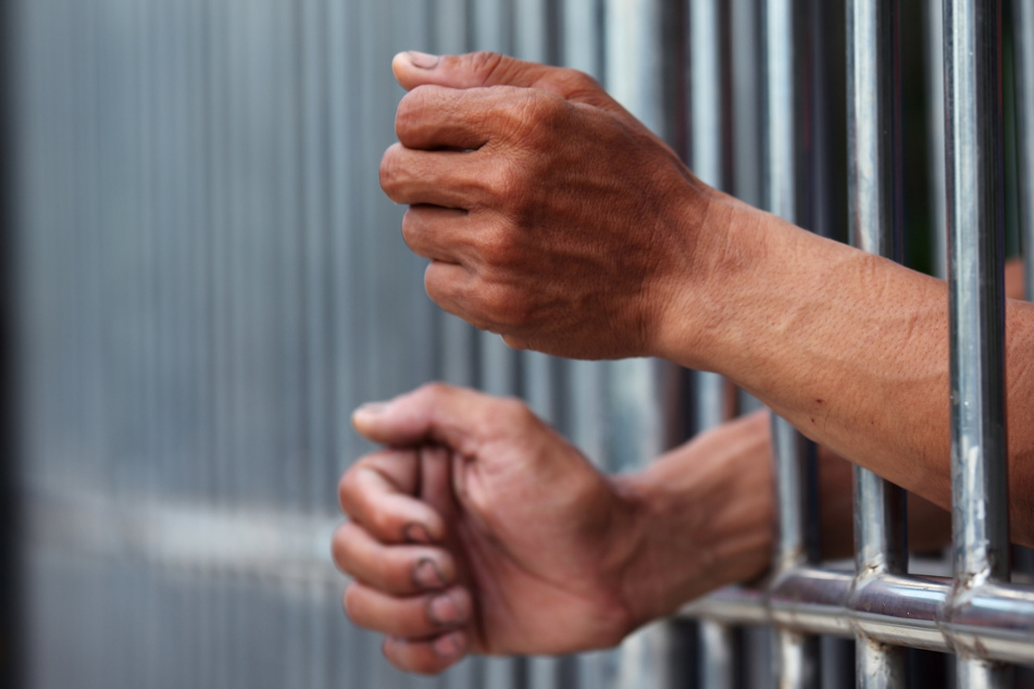 Im Gefängnis in Bernau am Chiemsee ist es zu einer tödlichen Auseinandersetzung zwischen Häftlingen gekommen. (Symbolbild)