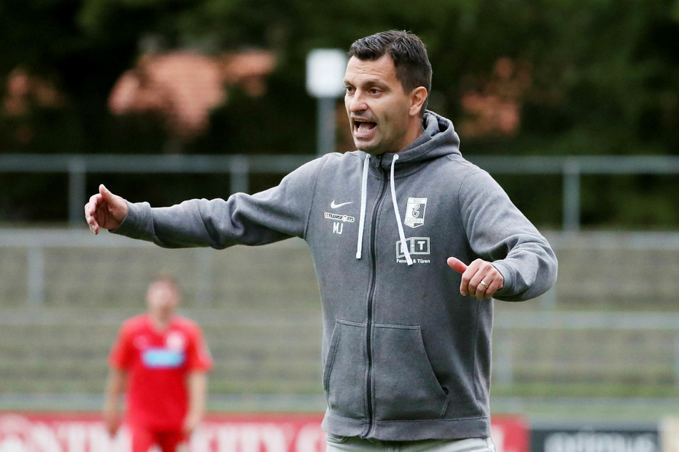 Miroslav Jagatic und seine Leutzscher kassierten beim 1:2 in Halberstadt die dritte Saisonniederlage. (Archivbild)