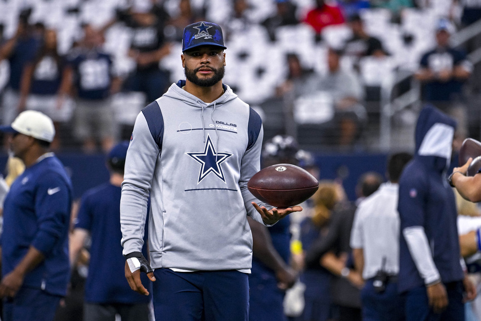 Quarterback Dak Prescott apparently cannot grip a football after his surgery to repair a broken thumb in the Cowboys season opener.