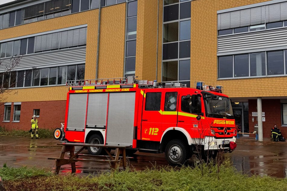 Die Feuerwehr war mit zahlreichen Rettungskräften vor Ort.