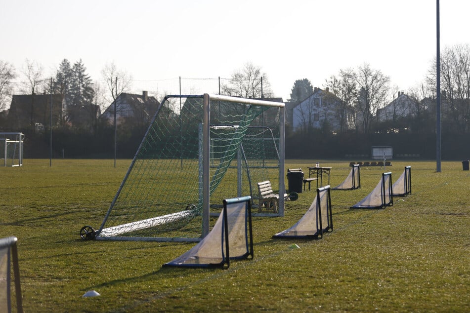 Auf diesem Sportgelände sollte am Samstag auf einem der Felder gespielt werden. Nach dem tragischen Unfall war daran aber nicht mehr zu denken.