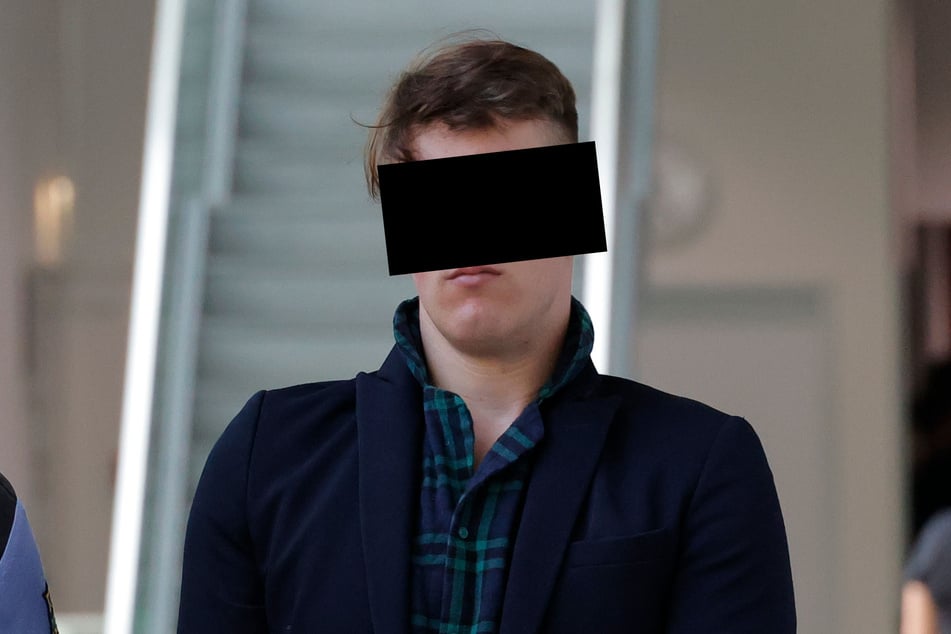 Kevin K. (28) kam am Dienstag in Handschellen vor Gericht.