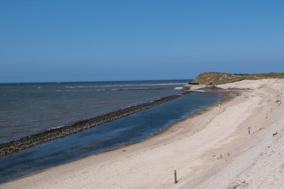 Schrecklicher Fund in der Nordsee: Badegäste bergen Wasserleiche
