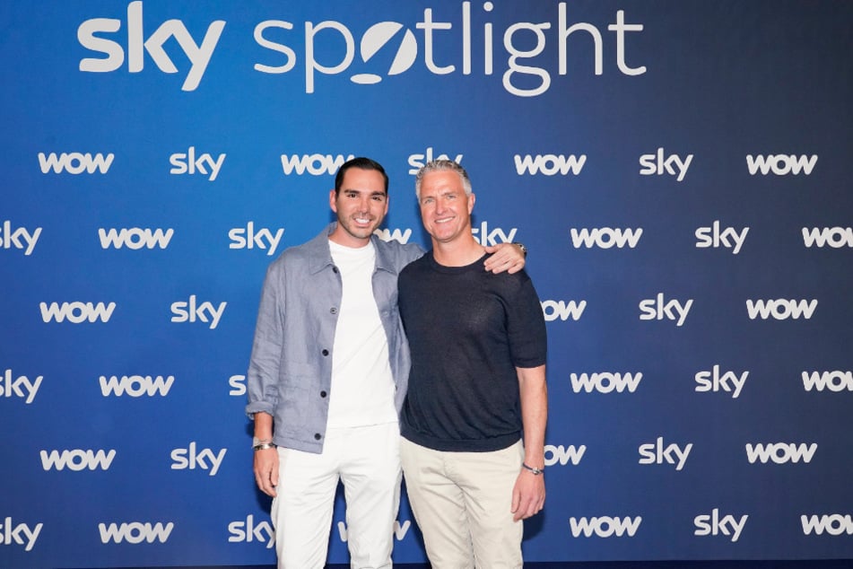 Étienne Bousquet-Cassagne (36, l.) und Ralf Schumacher (50) haben in dieser Woche ihre Serie "Ralf &amp; Étienne: Wir sagen Ja" feierlich angekündigt.