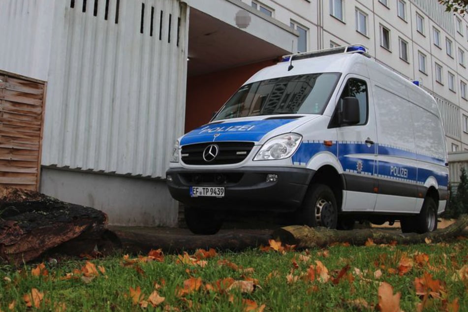 Millionen-Schäden nach Metalldiebstählen: Polizei stürmt zwölf Wohnungen – über 50 Verdächtige