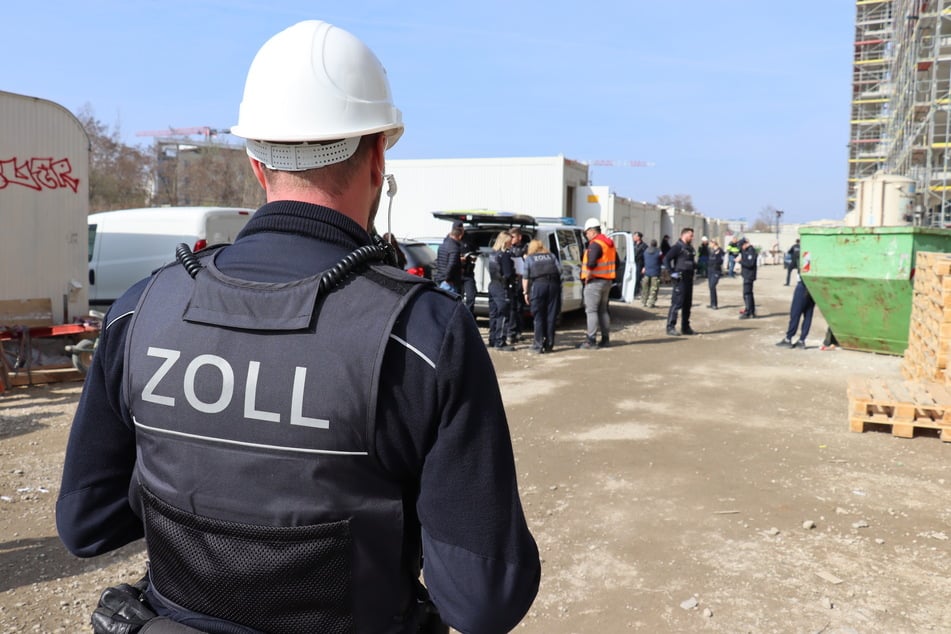 Der Zoll führt in Sachsen regelmäßig Schwarzarbeits-Kontrollen durch.