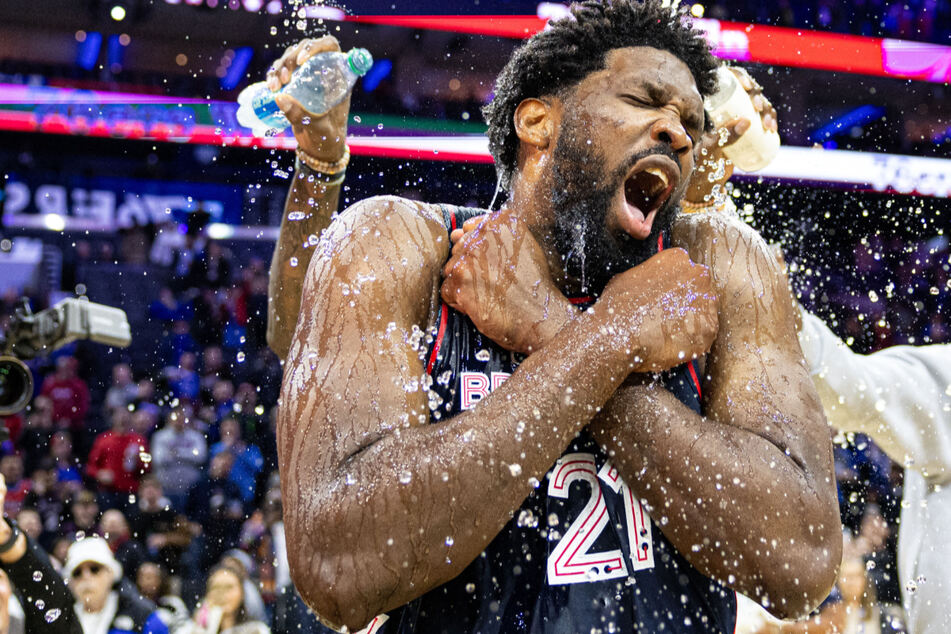 Joel Embiid writes name in NBA history books with monster points tally against Spurs!