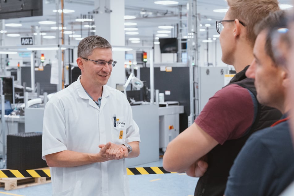 Während der Führungen zeigen Fachleute ihren Arbeitsalltag.