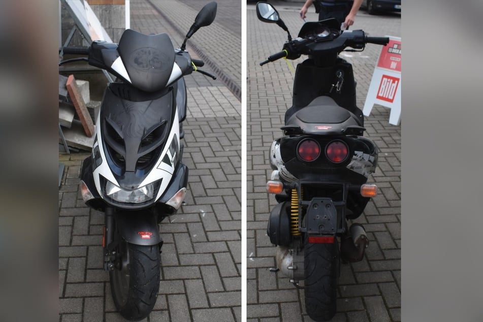 Das schwarz-weiße Fahrzeug scheint auch kein Kennzeichen zu haben.