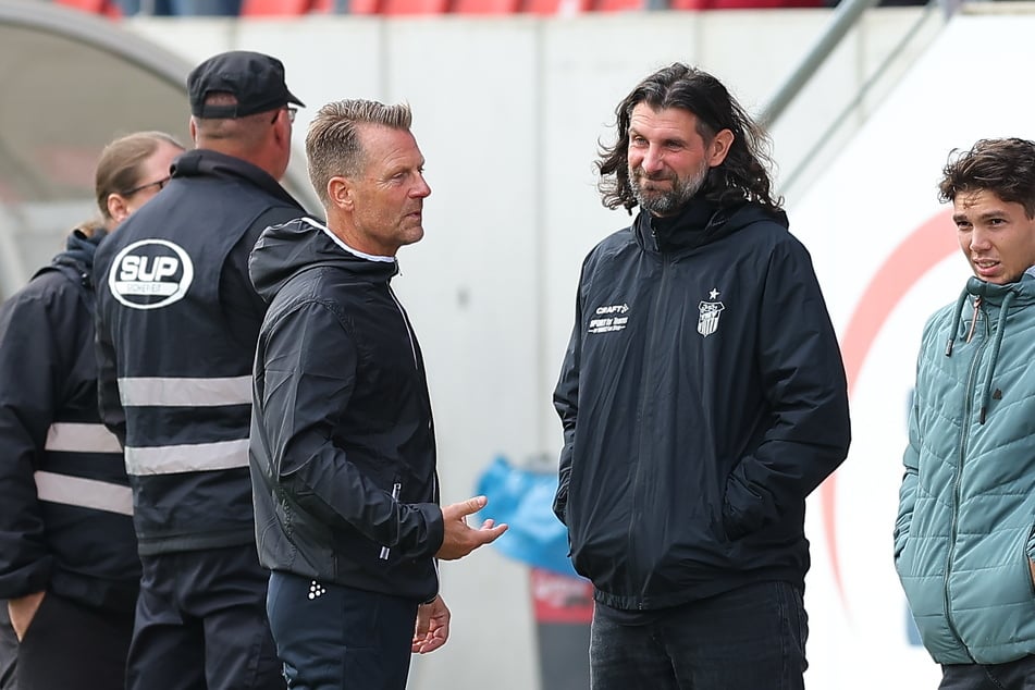 FSV-Sportdirektor Robin Lenk (40, r.) würde gern mit Trainer Rico Schmitt (56) verlängern.