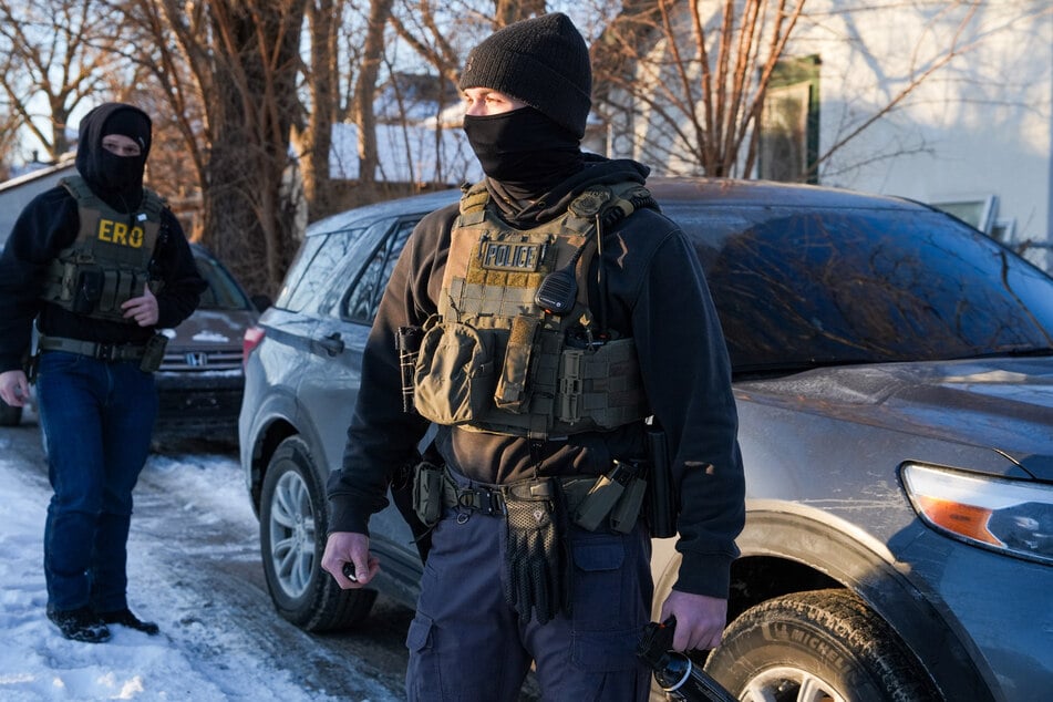 Die US-Einwanderungspolizei ICE hat seit Anfang 2025 drei Todesopfer auf dem Gewissen, wo die Schüsse enorme Diskussionen und Proteste ausgelöst haben.