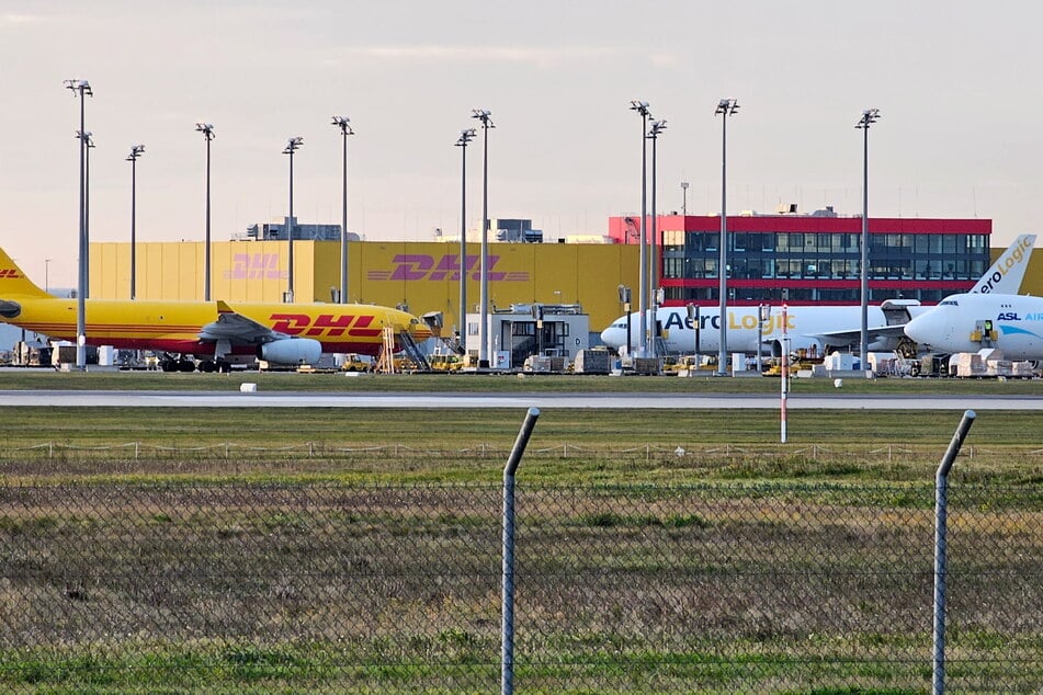 Der Flughafen Leipzig/Halle ist wichtiges Drehkreuz für deutsche Waffenlieferungen - und Opfer von Jaqi X. (39)?