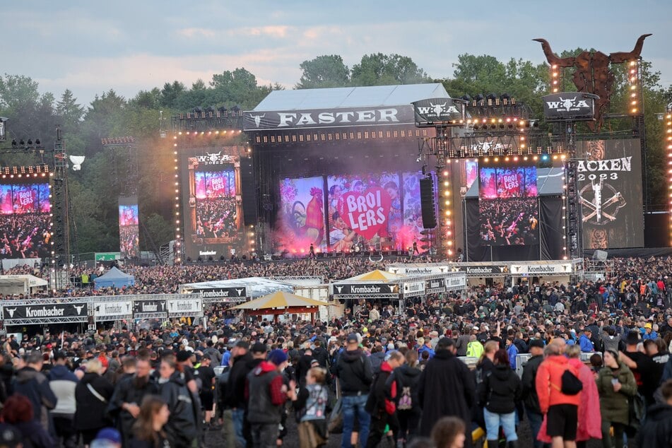 Trotz der herausfordernden Wetterbedingungen in den letzten Tage feierten die 61.000 Metal-Heads beim Wacken-Festival.