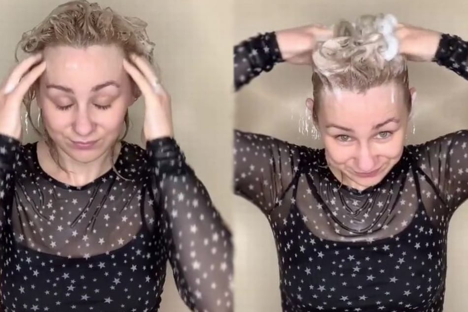 Friseurin zeigt, wie man Haare richtig wäscht
