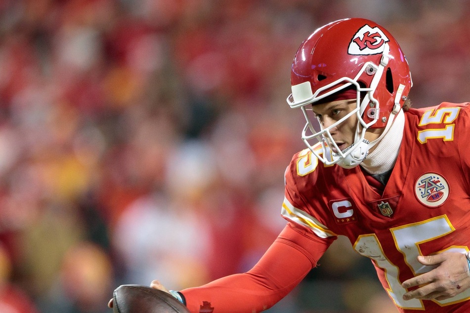 NFL Playoffs: Chiefs clinch battle with the Bills that will go down in history books!