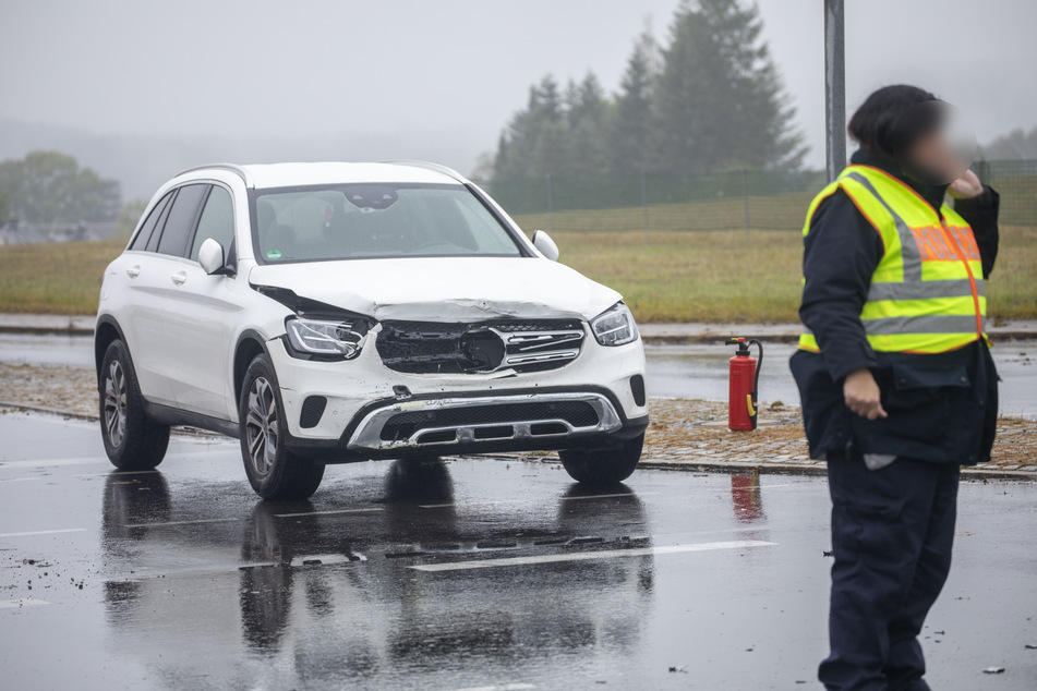 Die Mercedes-Fahrerin blieb unverletzt.