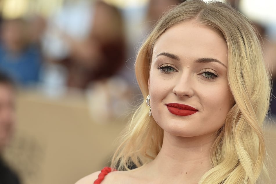 Nach der Scheidung: Sophie Turner spricht offen über die "Scham" des Mutterseins!