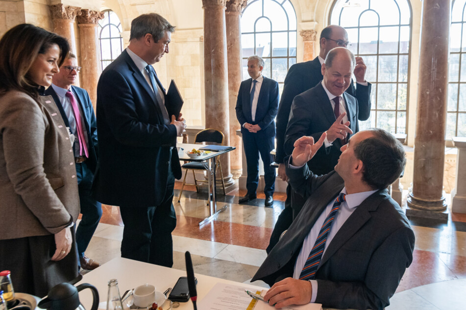 Das bayerische Kabinett will seine Exit-Strategien voran bringen. (Archiv)