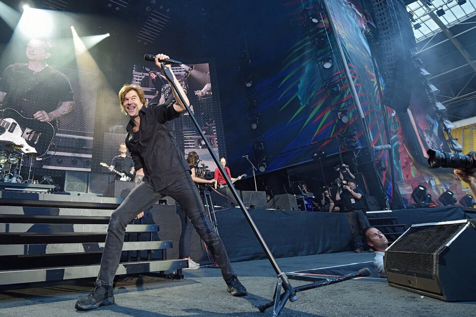 Die Toten Hosen bei ihrem Stadionkonzert 2018. Zum allerletzten Mal kommen sie nun nach Dresden.