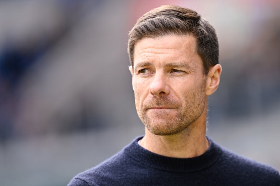 Trainer Xabi Alonso steht offenbar schon bald ein neuer Stürmer zur Verfügung.