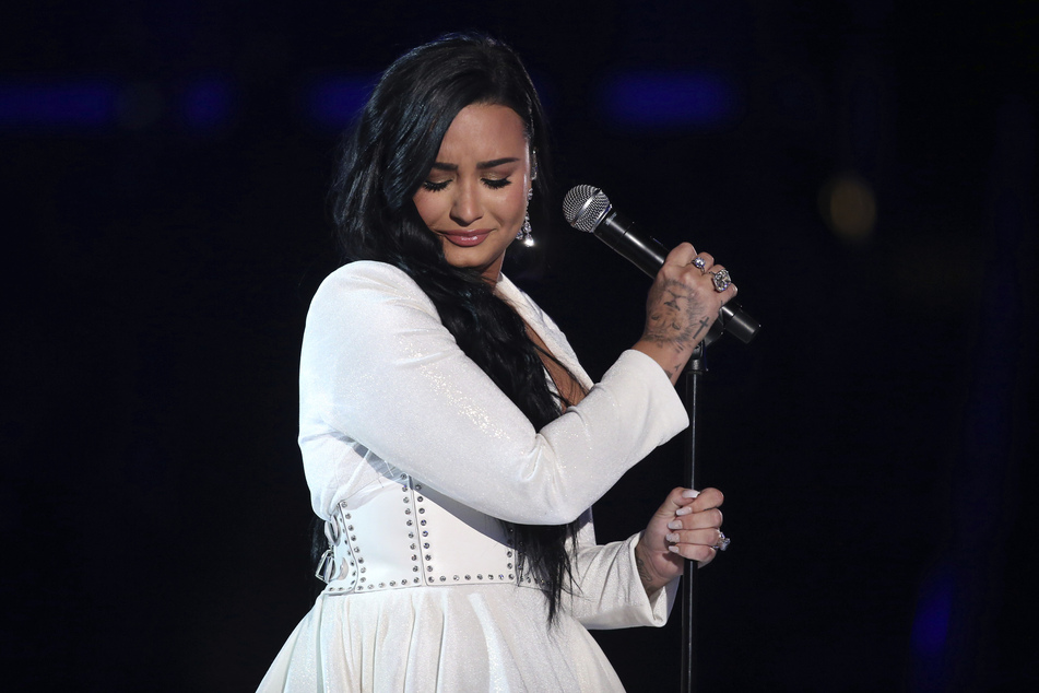 Die US-amerikanische Sängerin Demi Lovato bei den Grammy Awards 2020. Trotz aller ihrer Erfahrungen hat sie ihre Süchte nie ganz ablegen können.