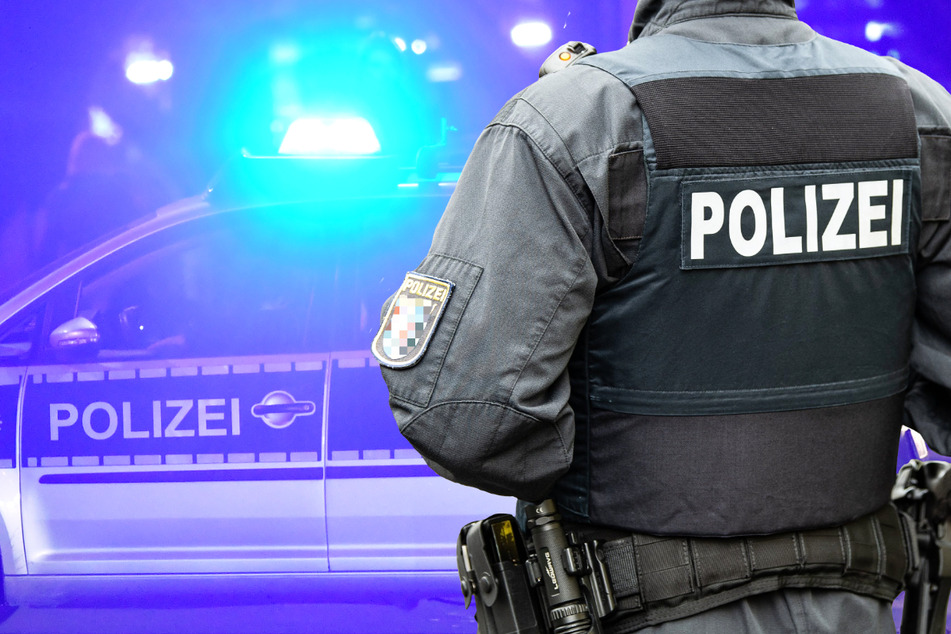 Erneut Querdenker-Randale in Schweinfurt: Demonstrantin beißt Polizisten