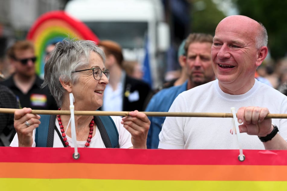 Berlin: Teurer Wahlkampf beim CSD: Viele Parteien mit Trucks dabei und Wegner ganz vorn