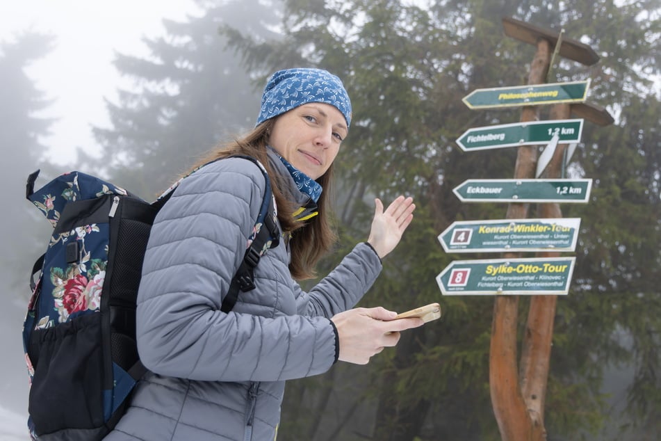 Tourismusleiterin Daisy Richter (32) läuft die Strecke der Singlewanderung ab.