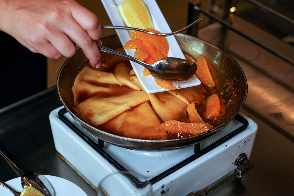 Das macht Appetit: Crêpe Suzette ist ein begehrtes Dessert.