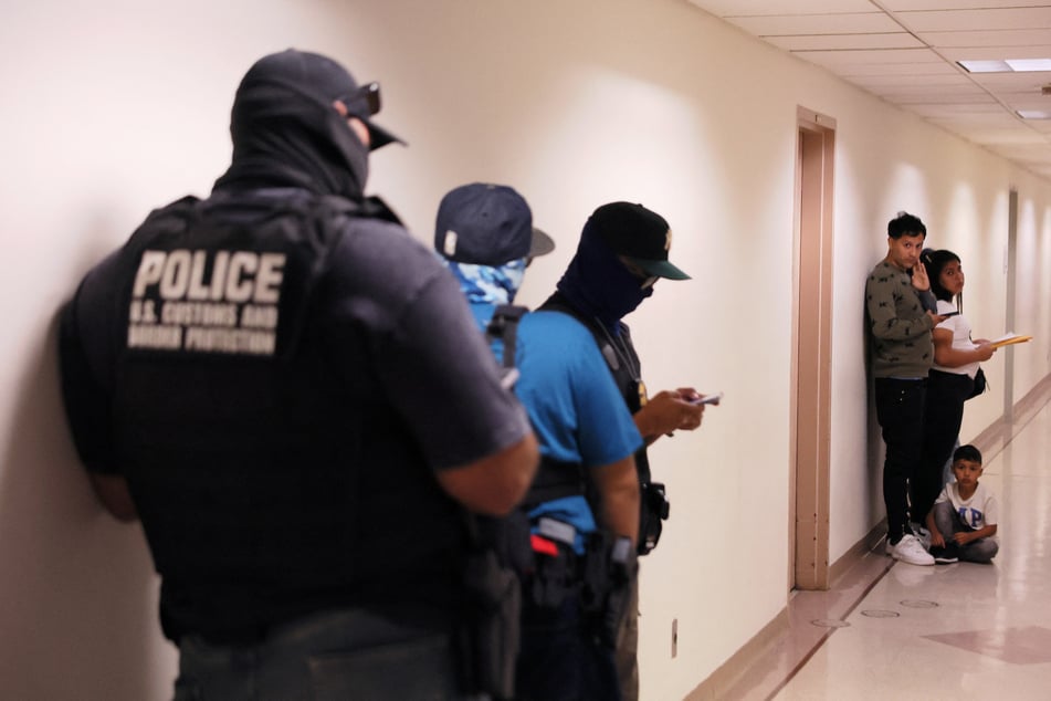 Immigrants' rights advocates hail win in legal fight against abusive treatment at New York ICE facility